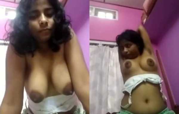 Mature collage desi babe showing big boobs